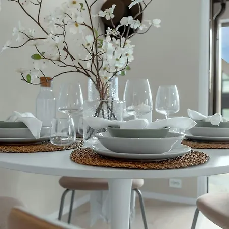 Aros Modern * קריסטיאנסאנד