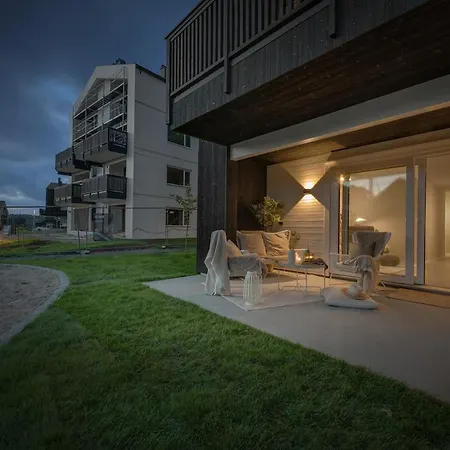 Aros Modern