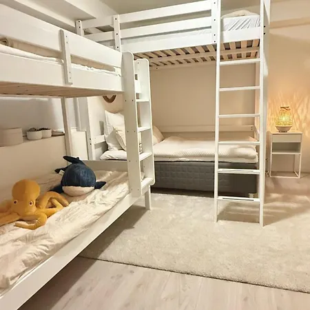 Aros Modern * كريستينساند