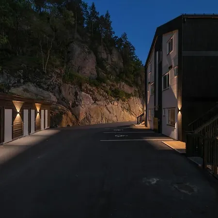 Aros Modern * كريستينساند